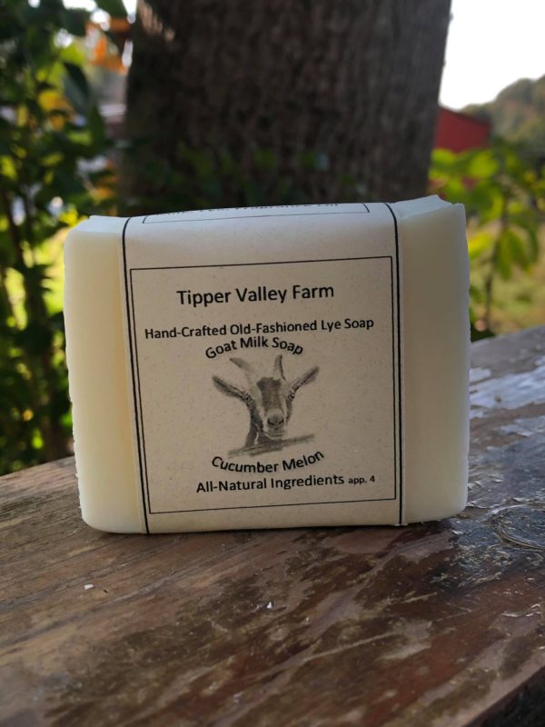 Creamy and gentle goat's milk soap in a variety of shapes and sizes for a personalized touch